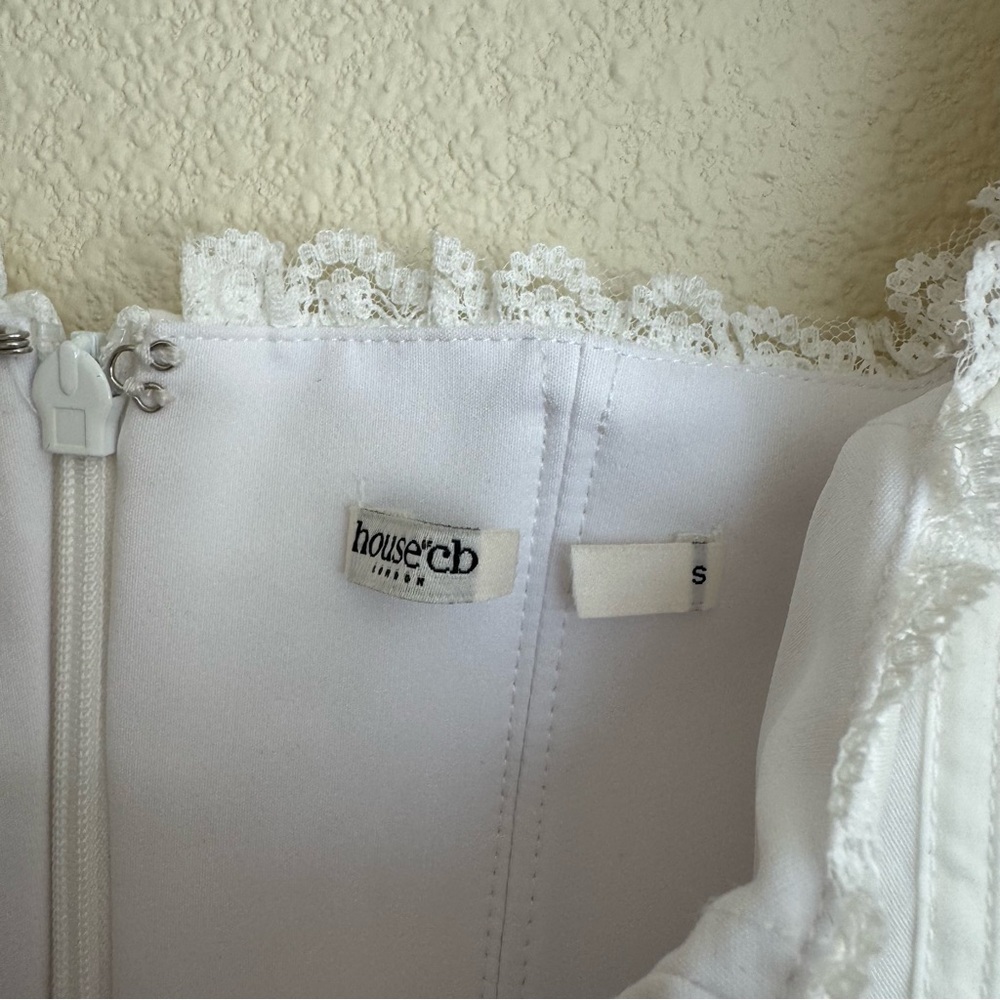 HOUSE OF CB 'Matilda' White Puff Sleeve Corset Dress NWOT Size S - Picture 6 of 9